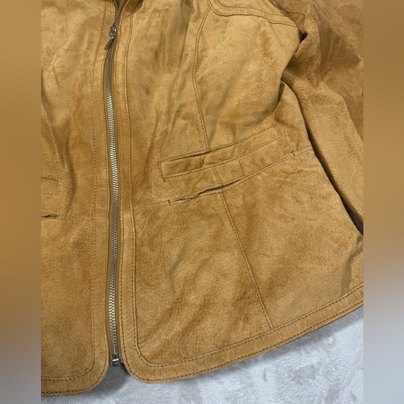 Bernardo Genuine Leather Suede Camel Tan Boho Coastal Cowgirl Jacket Size PM - Picture 8 of 17